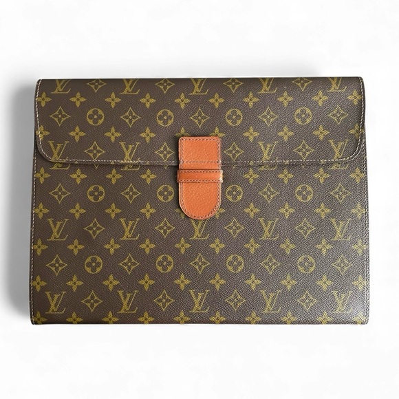 Louis Vuitton Handbags - Louis Vuitton Monogram Leather Vintage Large Document Holder Clutch